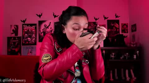Snapshot of lilith_deveraux_ chatting on March 27, 2026, 10:09 pm MISTRESS LILITH online show from March 27, 2026, 10:09 pm