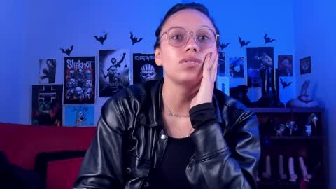 Snapshot of lilith_deveraux_ chatting on April 2, 2026, 3:42 pm MISTRESS LILITH online show from April 2, 2026, 3:42 pm