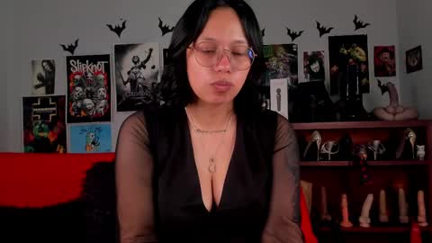 Snapshot of lilith_deveraux_ chatting on May 19, 2026, 3:07 pm MISTRESS LILITH online show from May 19, 2026, 3:07 pm