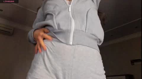 Snapshot of lilith_lutherlow chatting on January 19, 2025, 6:21 pm lilith online show from January 19, 2025, 6:21 pm