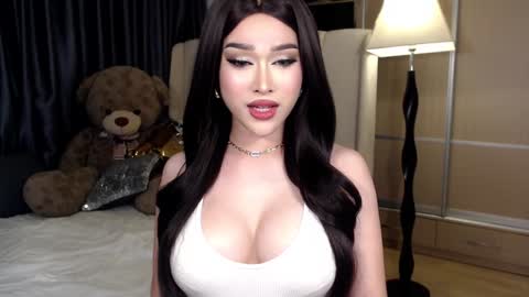 QUEEN LILITH BORBON online show from January 17, 2025, 2:29 am