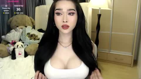 QUEEN LILITH BORBON online show from July 10, 2026, 1:14 pm