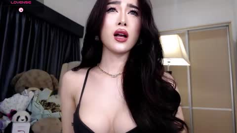QUEEN LILITH BORBON online show from August 1, 2026, 1:10 pm