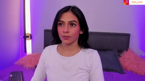 Snapshot of lilith_petit_ chatting on July 18, 2026, 1:26 pm Lili petit online show from July 18, 2026, 1:26 pm