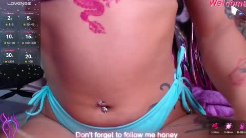 Snapshot of lilith_petit_sub chatting on February 19, 2025, 5:27 pm Lilith online show from February 19, 2025, 5:27 pm