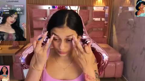 Snapshot of lilith_petit_sub chatting on December 4, 2025, 4:11 am Lilith online show from December 4, 2025, 4:11 am