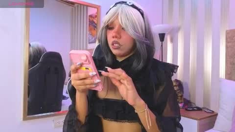 Lilith pink online show from May 7, 2026, 3:12 am