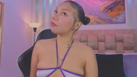 Lilith pink online show from June 4, 2026, 3:01 am