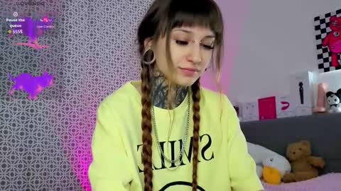 lilith_poison online show from February 1, 2026, 6:06 pm