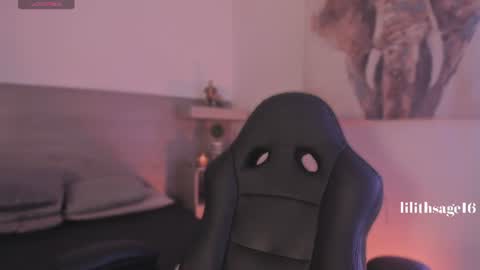 lilith_sage_ online show from June 26, 2026, 8:02 pm