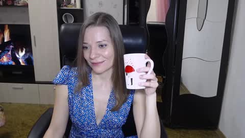 lilith small21 online show from February 2, 2025, 12:13 pm