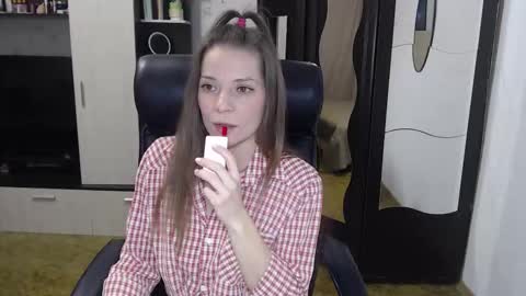 lilith small21 online show from January 18, 2026, 9:13 am