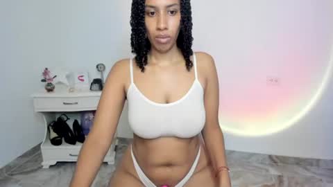 Snapshot of lilith_vision chatting on June 19, 2026, 4:17 am Alejandra online show from June 19, 2026, 4:17 am