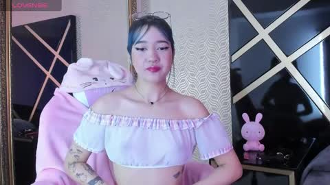 Lilith online show from December 20, 2024, 8:23 pm