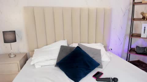 LILITH online show from April 30, 2026, 4:52 am