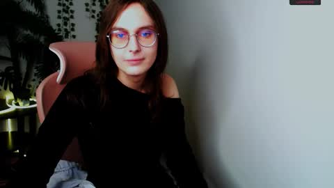 Snapshot of lilithiscute chatting on October 18, 2025, 1:56 pm lilithiscute online show from October 18, 2025, 1:56 pm