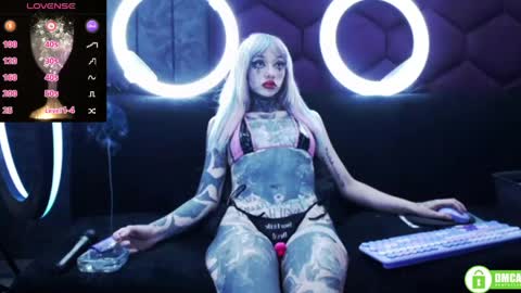 Snapshot of lilithlevis chatting on May 9, 2026, 4:01 pm Tifon Mary - Indepent model online show from May 9, 2026, 4:01 pm