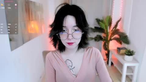 Snapshot of lilithlunna chatting on January 31, 2025, 10:21 pm Lilith online show from January 31, 2025, 10:21 pm