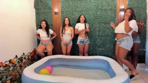 Lilith  online show from October 18, 2025, 5:21 am