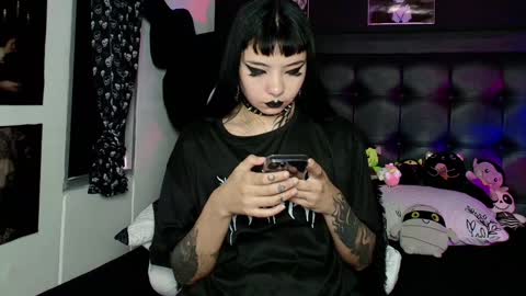 Snapshot of lilithmoon666 chatting on February 3, 2025, 9:18 pm online show from February 3, 2025, 9:18 pm