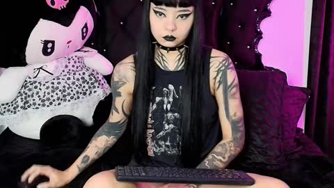 Snapshot of lilithmoon666 chatting on November 24, 2025, 11:15 pm online show from November 24, 2025, 11:15 pm