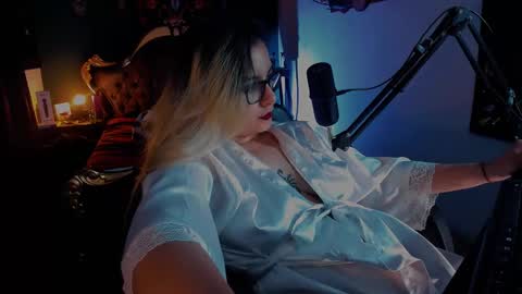 lilithmystic01 online show from January 20, 2025, 3:26 am