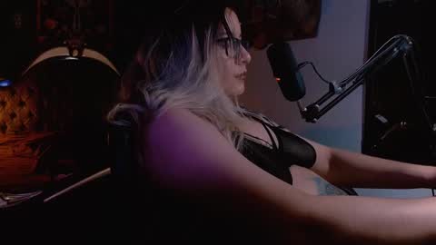 lilithmystic01 online show from January 31, 2025, 1:43 am