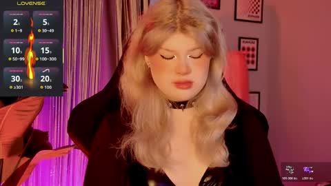 LilithNelson online show from April 24, 2026, 2:36 am
