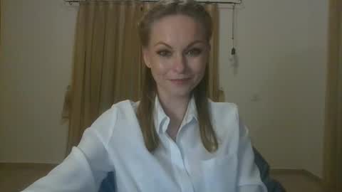 lilithnewdawn online show from February 8, 2026, 9:29 pm