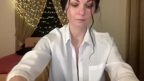 lilithnewdawn online show from March 15, 2026, 4:24 pm