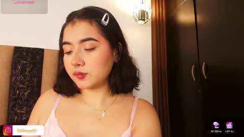 Snapshot of lilithnyx_x chatting on May 29, 2026, 2:59 pm lilithnyx_x online show from May 29, 2026, 2:59 pm
