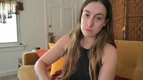 Snapshot of lilithoftrees chatting on June 22, 2026, 4:37 pm L online show from June 22, 2026, 4:37 pm