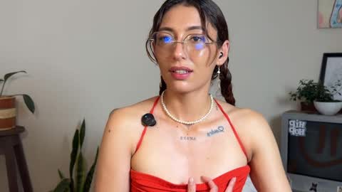 Snapshot of lilithrose_b chatting on June 5, 2026, 3:02 am Lele online show from June 5, 2026, 3:02 am