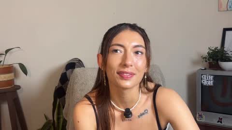 Snapshot of lilithrose_b chatting on June 6, 2026, 5:56 am Lele online show from June 6, 2026, 5:56 am