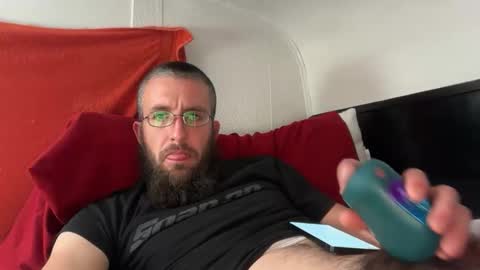 Snapshot of liliths_duck chatting on April 14, 2026, 1:44 am liliths_duck online show from April 14, 2026, 1:44 am