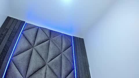 Snapshot of lilithsmith__ chatting on February 18, 2025, 2:27 pm lilithsmith__ online show from February 18, 2025, 2:27 pm