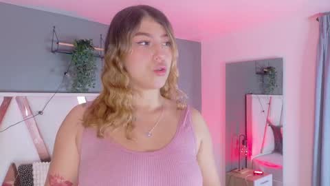 Snapshot of lilithsmith__ chatting on November 24, 2025, 11:43 am lilithsmith__ online show from November 24, 2025, 11:43 am