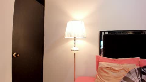 Lilith online show from February 18, 2026, 4:30 am