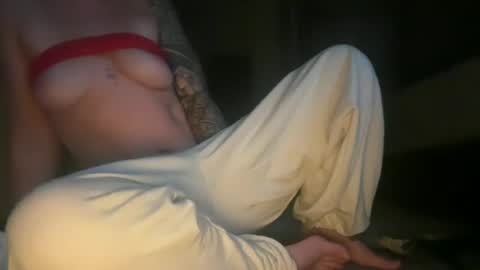 Snapshot of lilithwildmoon chatting on June 20, 2026, 2:47 am lilithwildmoon online show from June 20, 2026, 2:47 am