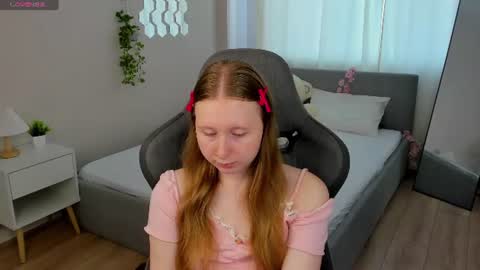 Snapshot of lilitiny chatting on July 19, 2026, 3:21 am Lili Tiny GMT2 3-10AM MonTueWedThuSat online show from July 19, 2026, 3:21 am