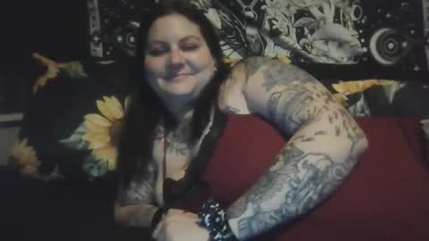 Lillian online show from November 25, 2025, 2:22 am