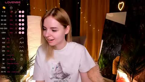 Lillian online show from April 28, 2026, 2:27 am