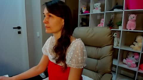 lillian_white1 online show from January 12, 2025, 1:00 am