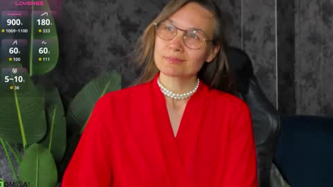 lillian_white1 online show from June 22, 2026, 12:45 am