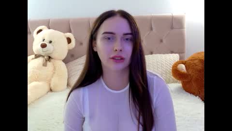 Snapshot of lilliana_moon chatting on September 20, 2025, 7:09 am lilliana_moon online show from September 20, 2025, 7:09 am