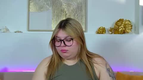 LillianHaig online show from January 15, 2026, 6:44 pm