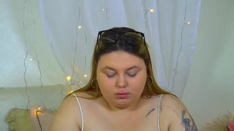 LillianHaig online show from March 18, 2026, 6:55 pm