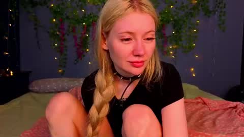 lillie_berry online show from July 17, 2026, 5:14 am