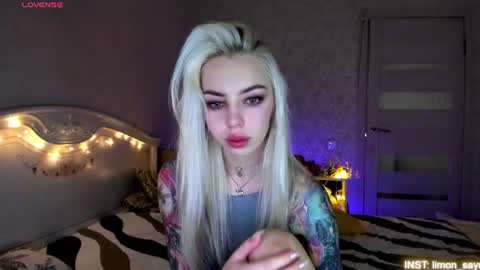 LilliMoore online show from July 15, 2026, 11:43 pm