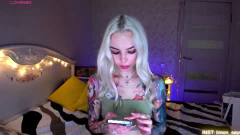 LilliMoore online show from July 30, 2026, 11:37 pm